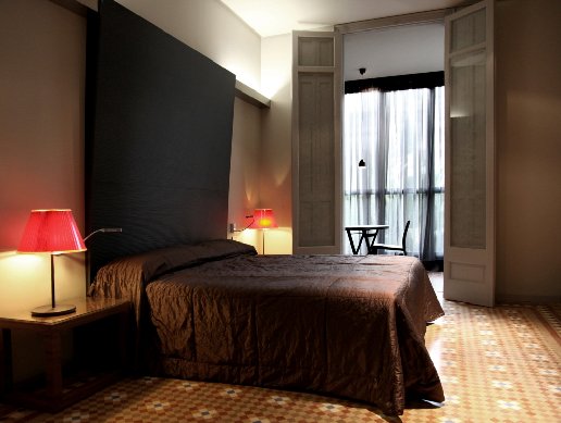 fil franck tours - 3 hotels in Barcelona - Balmes Hotel